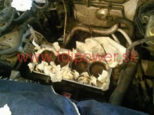 vymena tesnenia pod hlavou 3