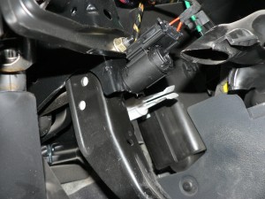 vymena_brzdoveho_spinaca_02