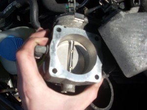 cistenie skrtiacej klapky 7